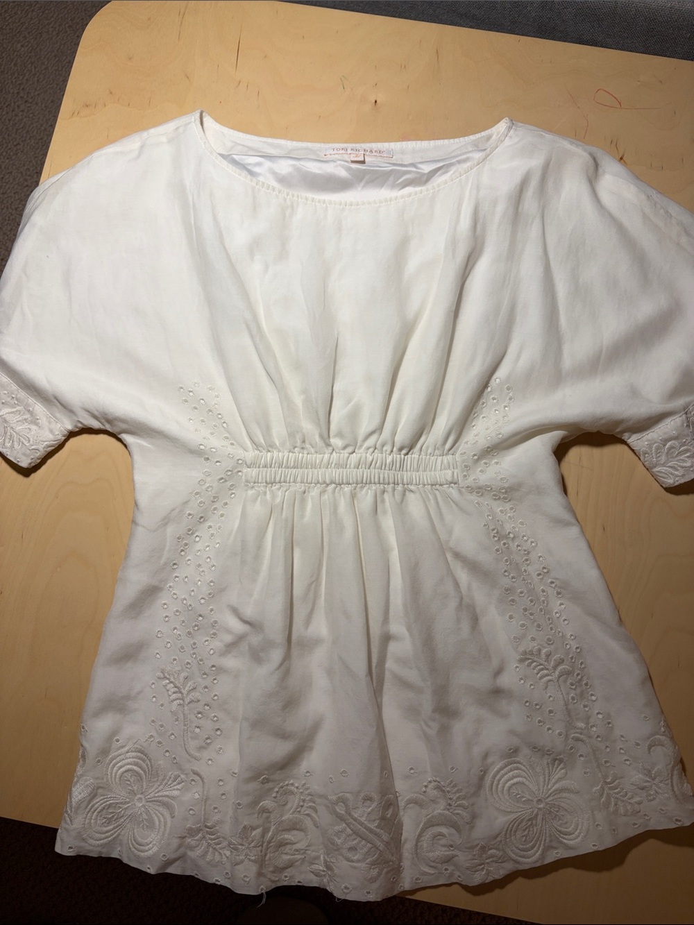 Tori Richard White Embroidered Silk-Lined Cotton Women’s Peasant Top